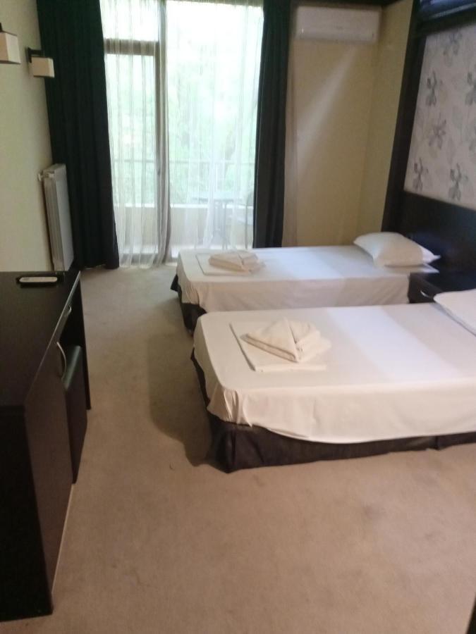 Park Hotel Stratesh Lovetsj Rom bilde